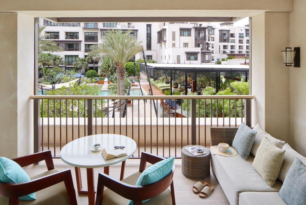 Resort Suite airport transfers suite benefits beach club access,1301620933:JPEG