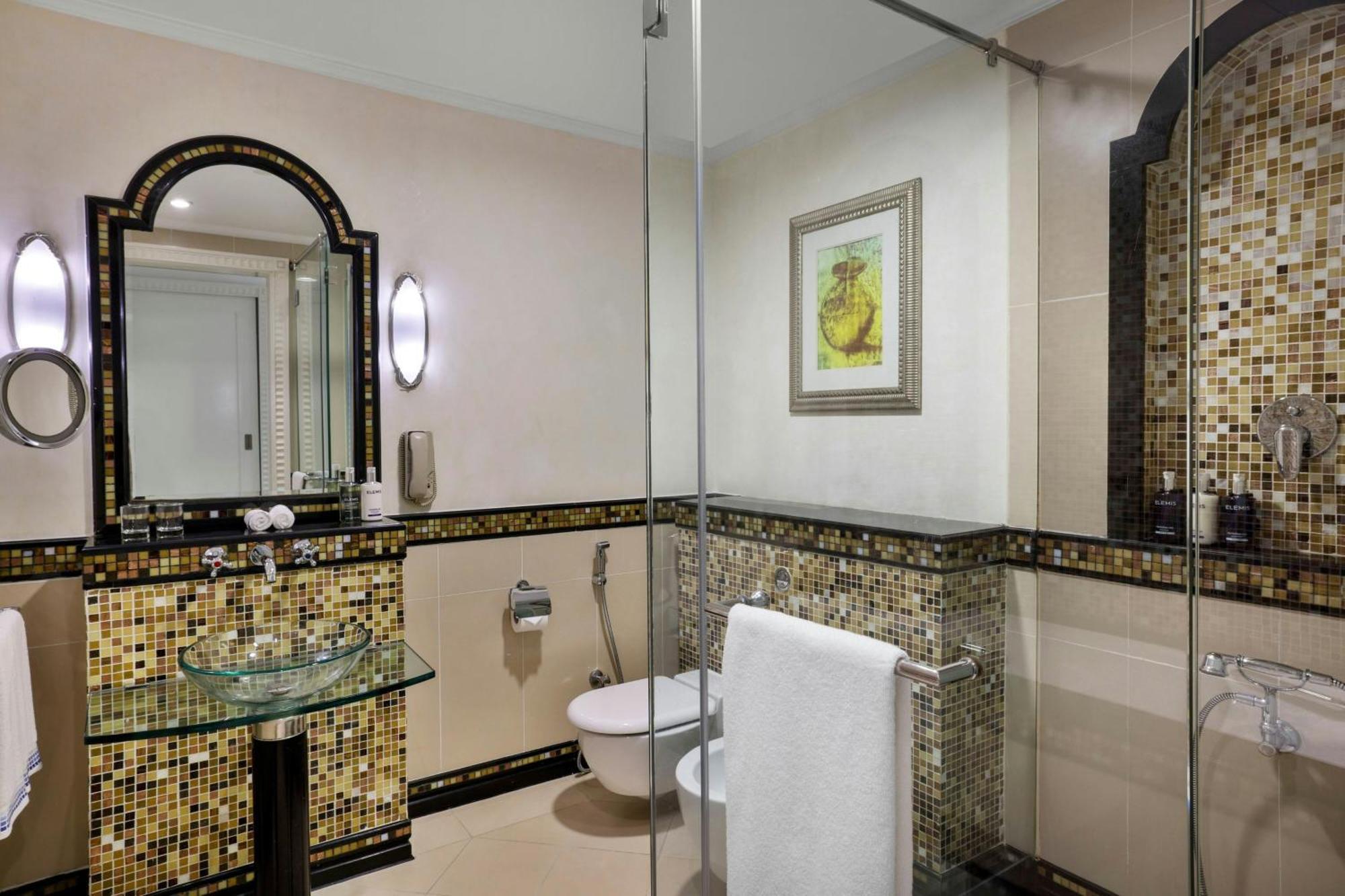 Tower Oceanfront Twin, Guest room, 2 Twin/Single Bed(s) Staycation Offer - 25% discount on Food & Beverage*, 50% discount on SPA, 30% Discount on laundry. Applicable for stays until 31/07/2026