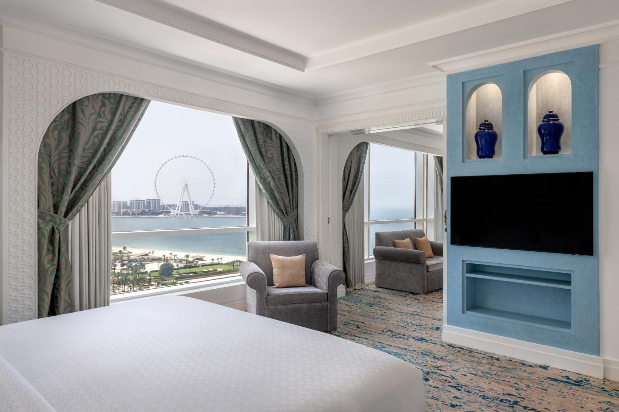 Tower Family Suite – Spacious 1-Bedroom Partial Sea View Private Beach Access,1729996265:JPEG