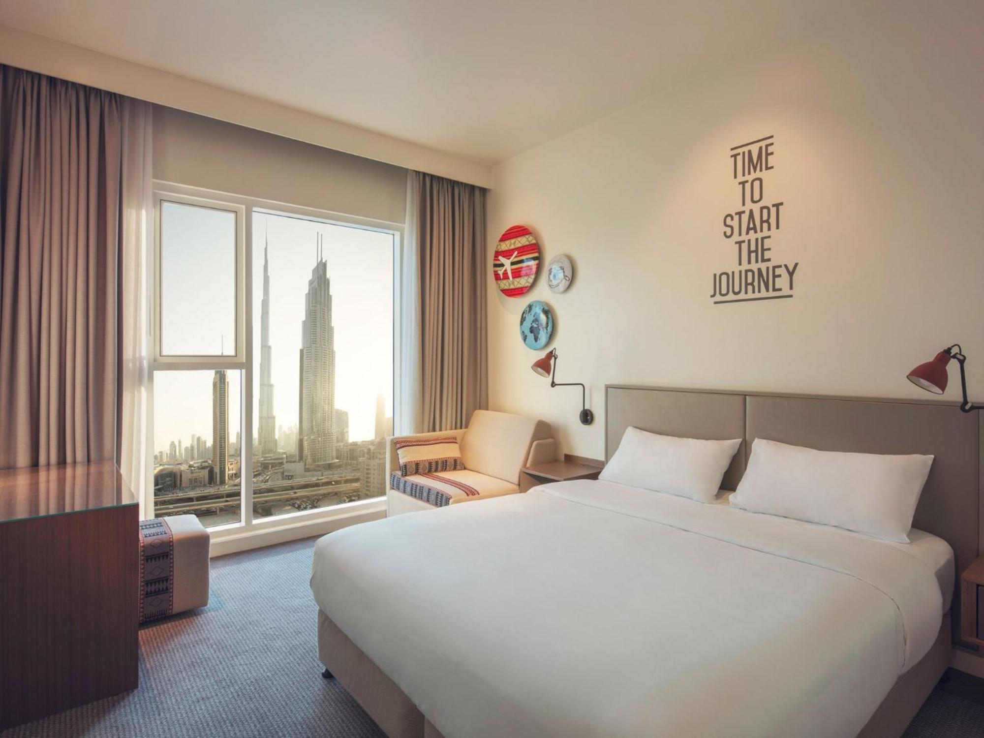Zimmer Rove mit Blick auf das Burj Khalifa