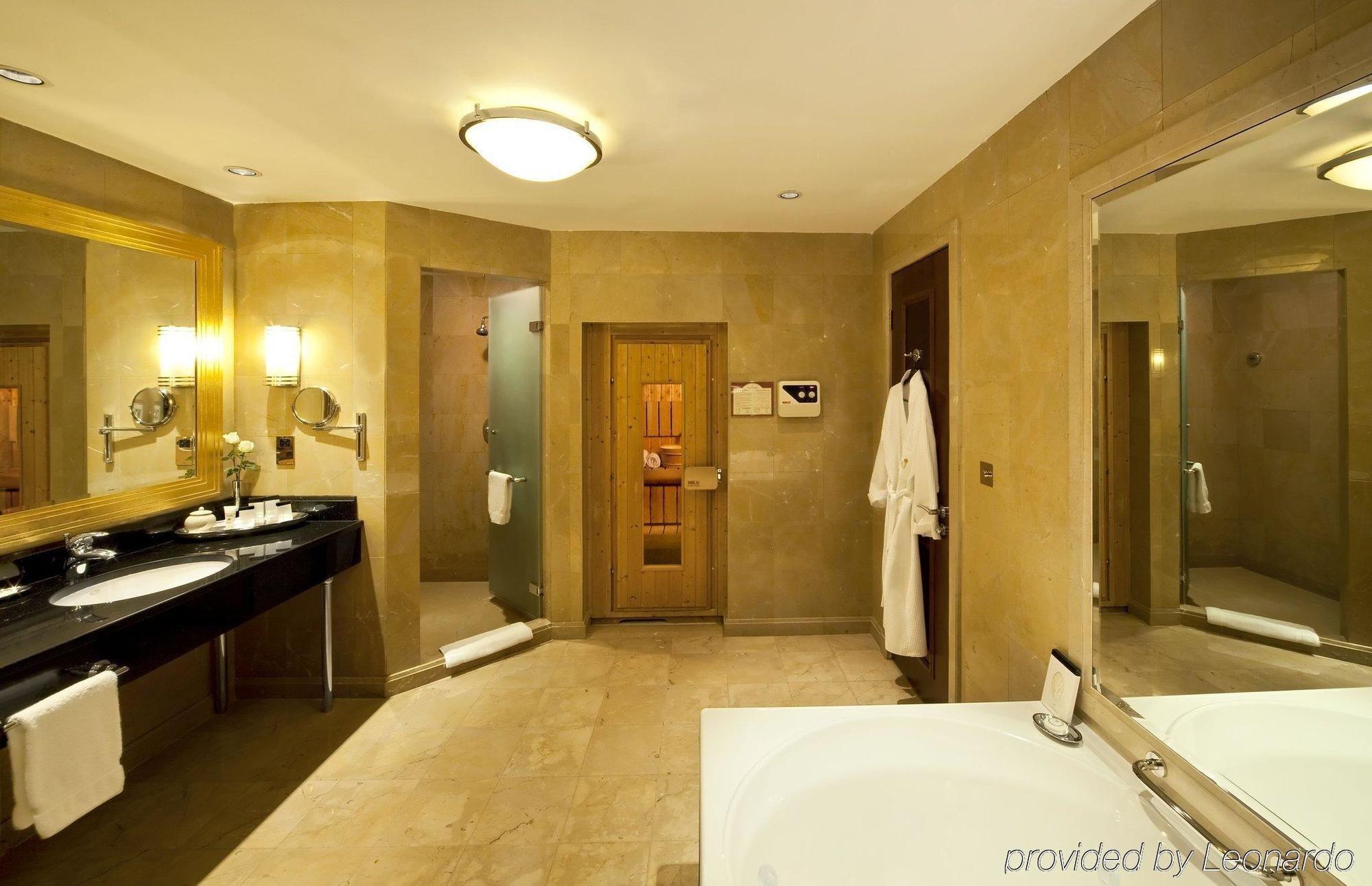 Suite Ambassador mit 1 Schlafzimmer und Whirlpool
