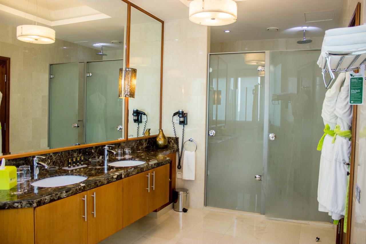 Penthouse mit 4 Schlafzimmern, Panoramabalkon mit Blick auf den Burj Khalifa/Brunnen, inklusive kostenlosem Luxustransfer zum Flughafen