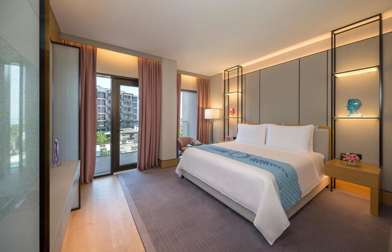 Premium Resort Suite mit Kingsize-Bett