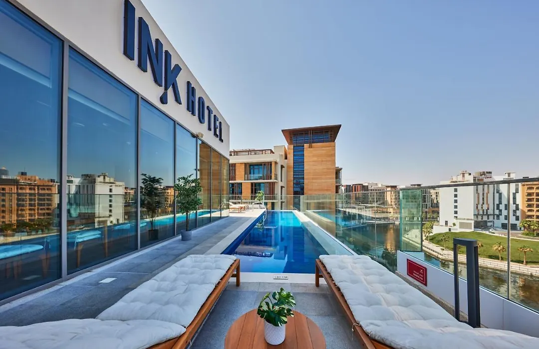 Ink Hotel-1