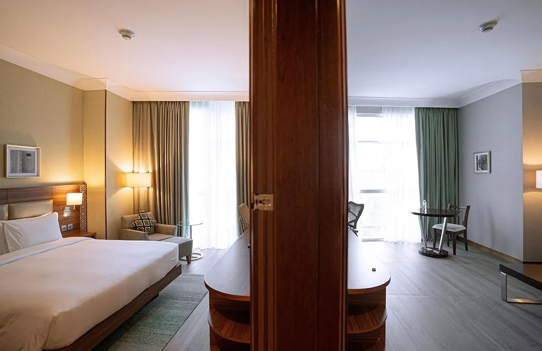Hilton Garden Inn Dubai Deira-1